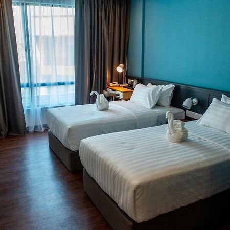 O&G Hotel Parit Buntar Eksteriør bilde
